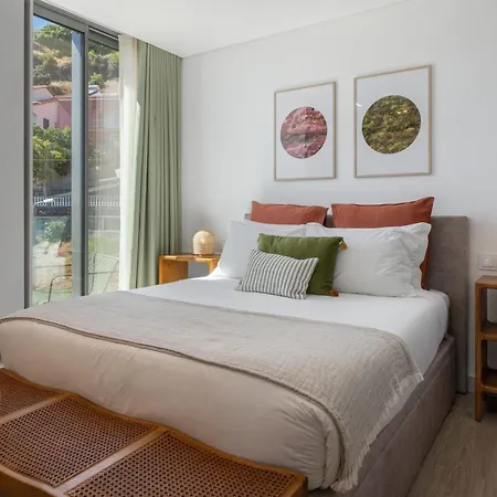 Apartment Hills Iii By An Island *