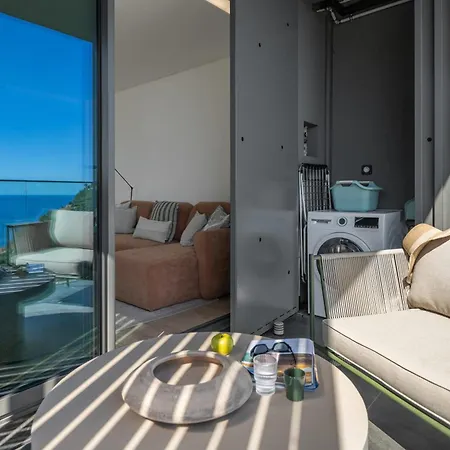 Hills Iii By An Island Apartment Calheta (Madeira)