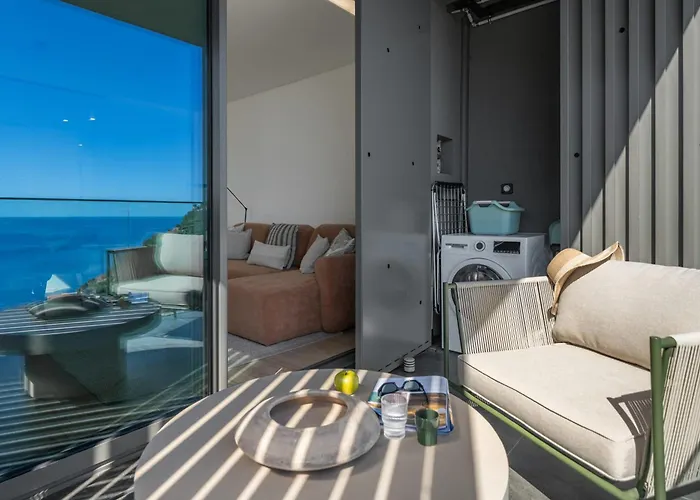 Hills Iii By An Island Appartamento Calheta (Madeira)